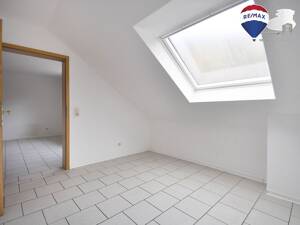 Attraktive 3-Zimmer-Dachgeschosswohnung in idyllischer Lage – 54293 Trier – Vorschaubild 5