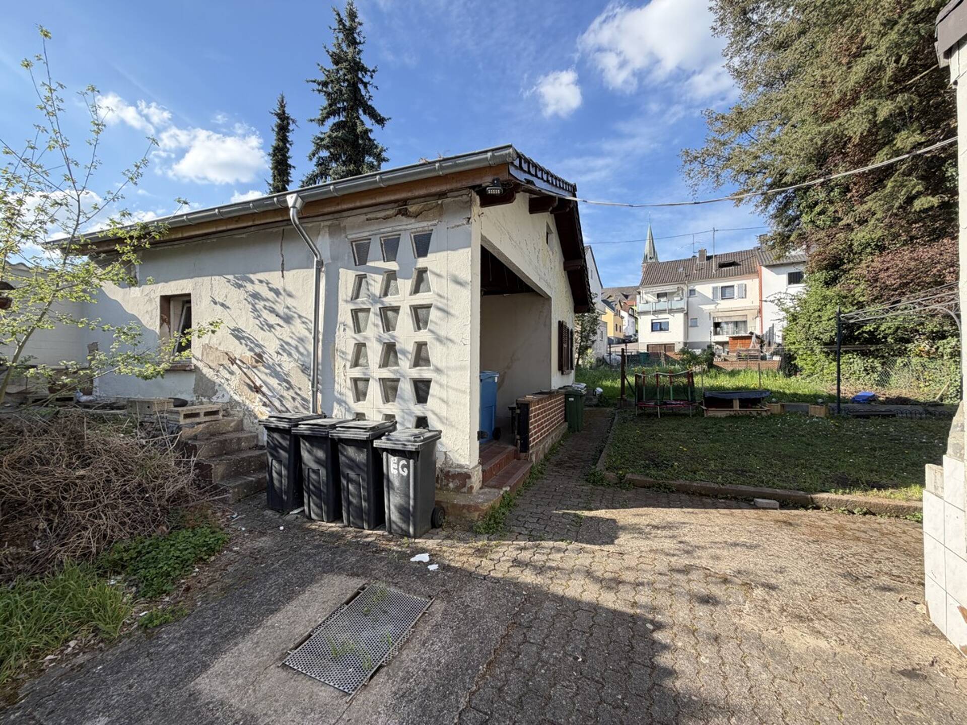 Mehrfamilienhaus in 66333 Völklingen / Geislautern mit 320 m² kaufen