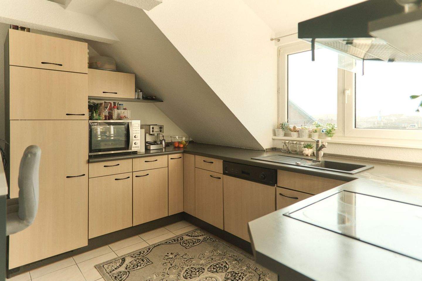 1,5-Zimmer Maisonette mit toller Dachterrasse – Nürnberg – Vorschaubild 8