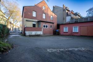 Rendite oder Eigennutz: Hier ist alles möglich! Wohnhaus mit Garagen in Gelsenkirchen – 45888 Gelsenkirchen – Vorschaubild 3