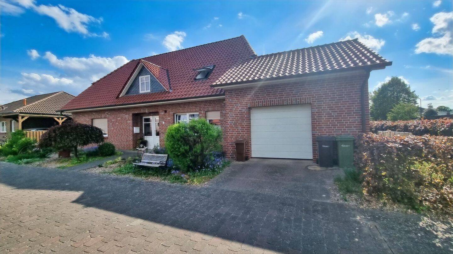 Hochwertiges Einfamilienhaus mit Erdwärmepumpe – Neuenkirchen – Bild 1 von 9