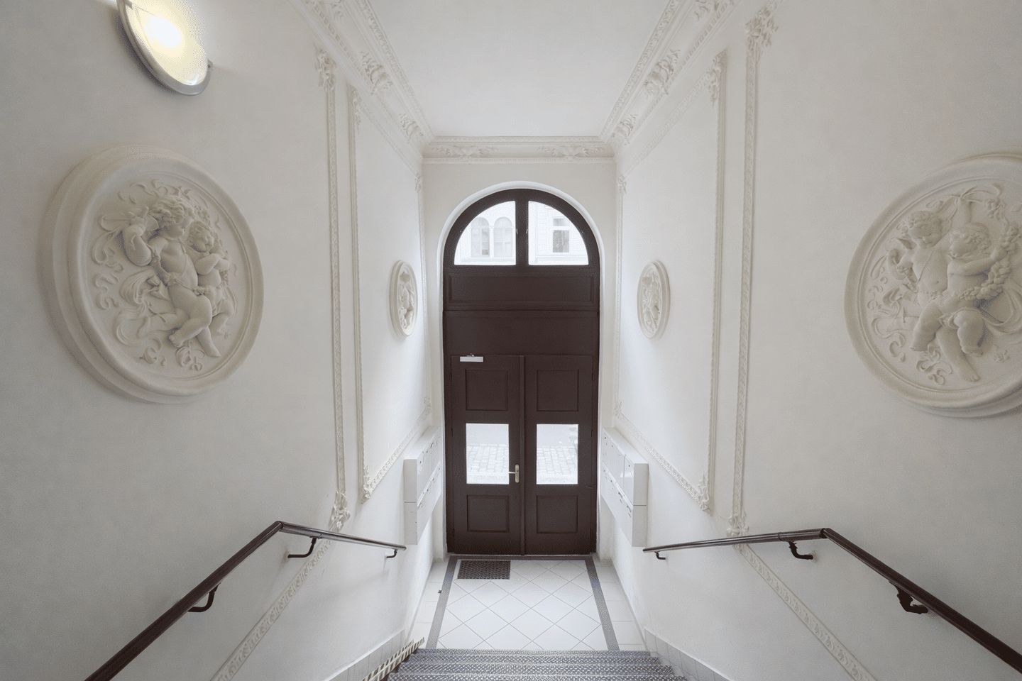 Exklusive 2-Zimmer-Altbauwohnung mit Balkon in der Südvorstadt – Leipzig – Vorschaubild 3