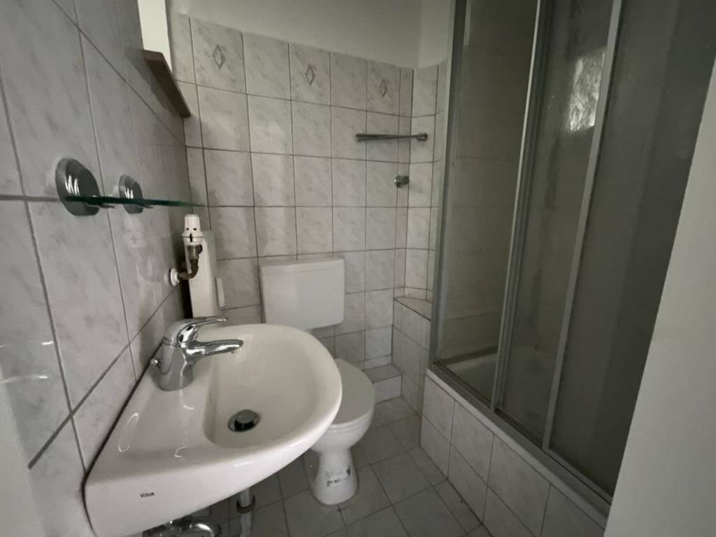 Charmante 3-Zimmer-Wohnung mit Balkon in Duisburg-Wanheimerort ideal für Singles oder Paare – Duisburg – Vorschaubild 4