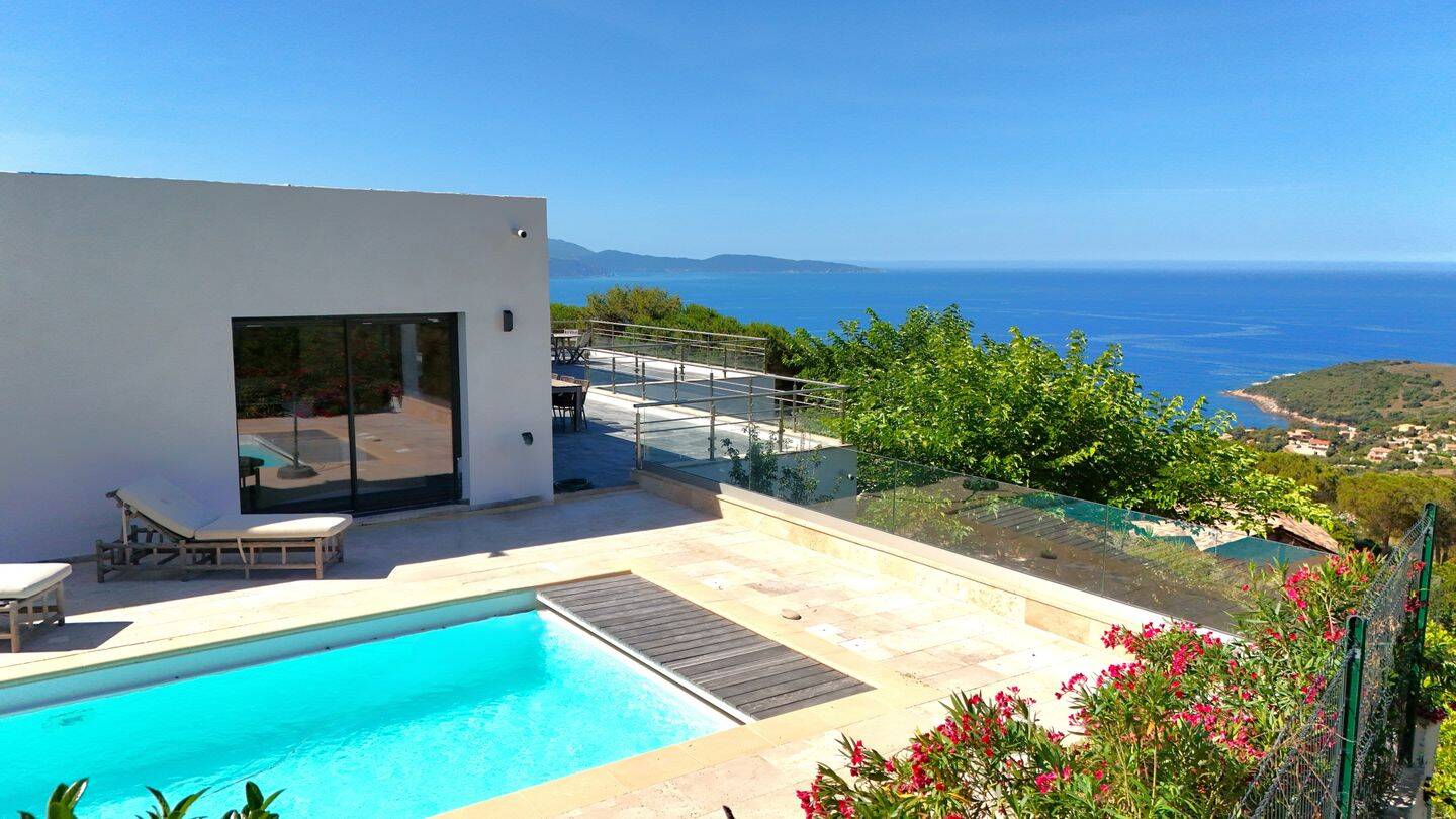 Maison 9 pièces 250 m² · à Coggia · 250 m² · 1 200 000 €