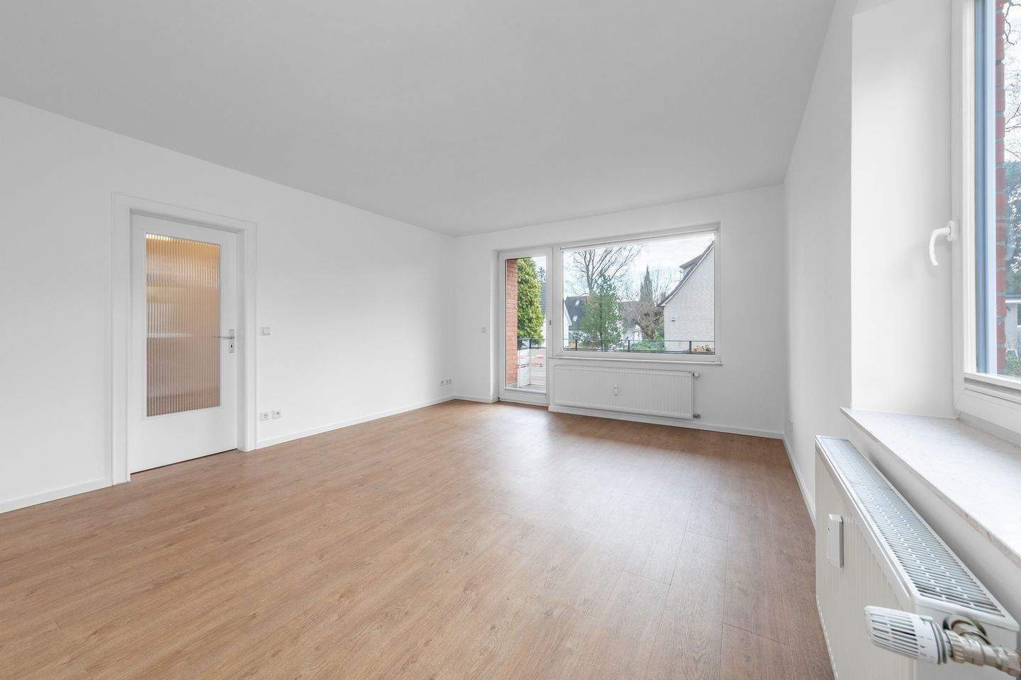 Sanierte Eigentumswohnung mit Balkon in grüner Lage – Hamburg – Vorschaubild 2