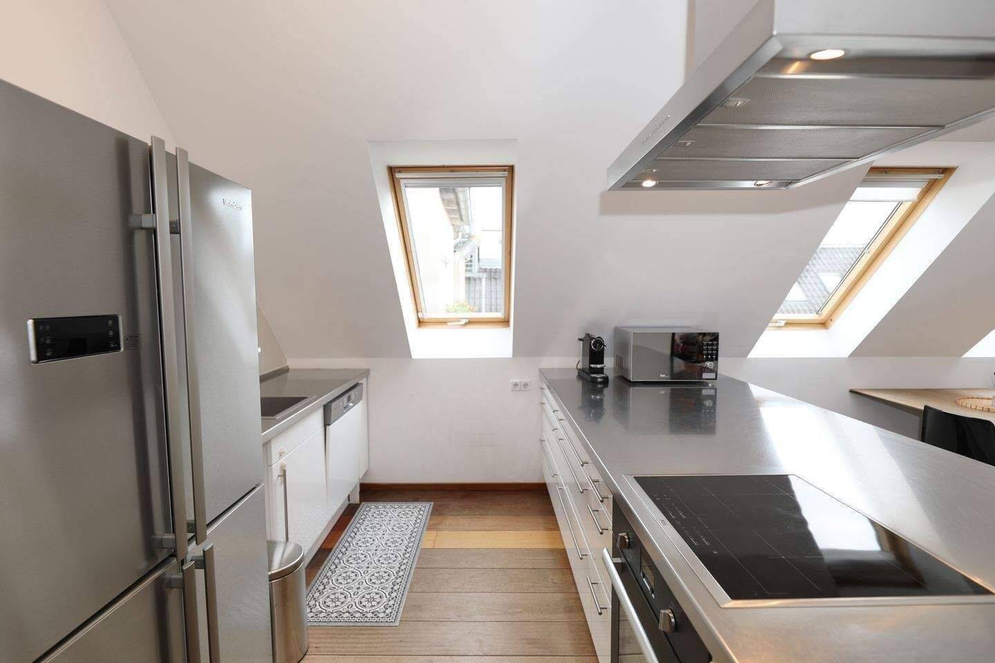 PENTHOUSE MIT GROSSER TERRASSE - AUFZUG & PARKETT - URBANER LIFESTYLE IM SIMON DACH KIEZ – Berlin – Vorschaubild 7