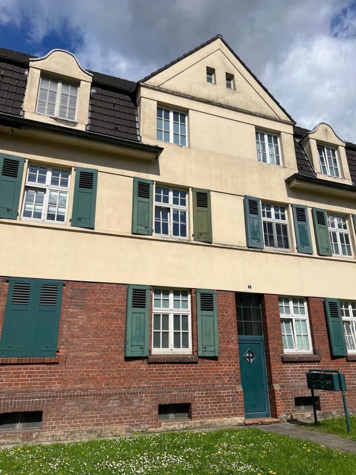 SOMMERAKTION* VERMIETETE ZWEI ZIMMER ERDGESCHOSSWOHNUNG! – Förkelstr. 4, 47259 Duisburg – Bild 1 von 5