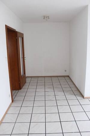+ + taghelle kl. zwei-Raum-Whg. + + nur sechs Mietparteien + + – 41068 Mönchengladbach – Vorschaubild 4