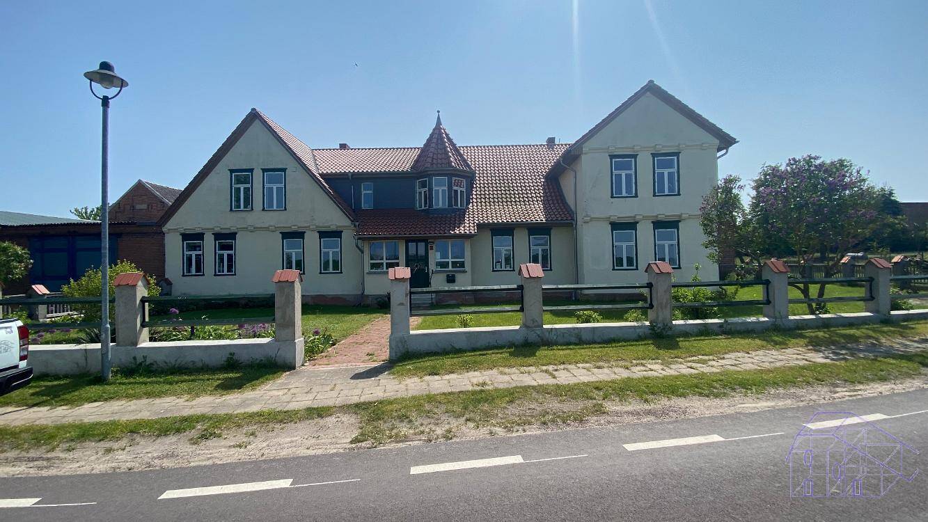Vollsanierter, exklusiver, imposanter Künstlerhof in idyllischer Dorfrandlage mit Hautwohnung, 3 Appartements und reichlich Gästezimmer und Werk.- und – Wallstawe – Vorschaubild 4