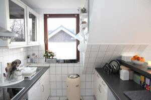 Wohnen auf zwei Ebenen: Schicke 3-Zimmer-Maisonette-Wohnung mit TG Platz in Hamburg-Bramfeld – 22175 Hamburg – Vorschaubild 8