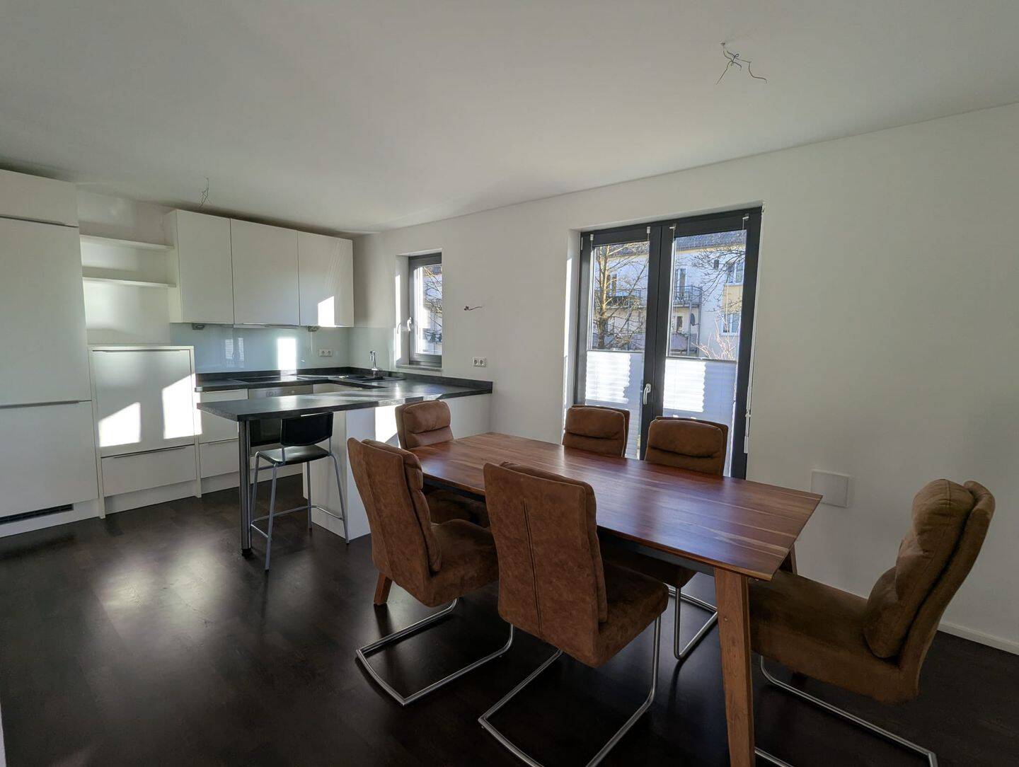 Exklusive 4-Zimmer Wohnung mit Balkon in München-Feldmoching – München – Vorschaubild 2