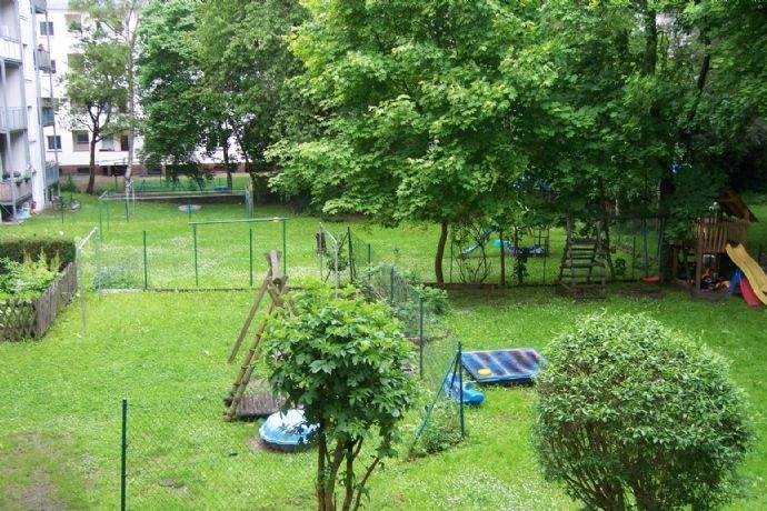 Dachgeschosswohnung in ruhiger zentraler Kaßberglage – Chemnitz – Vorschaubild 3