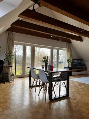 3-Zimmerwohnung mit Wannenbad & Einbauküche