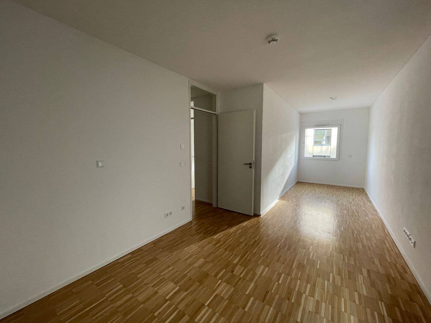 Schöne 3-Zimmer Wohnung mit Terrasse – Nürnberg – Vorschaubild 5