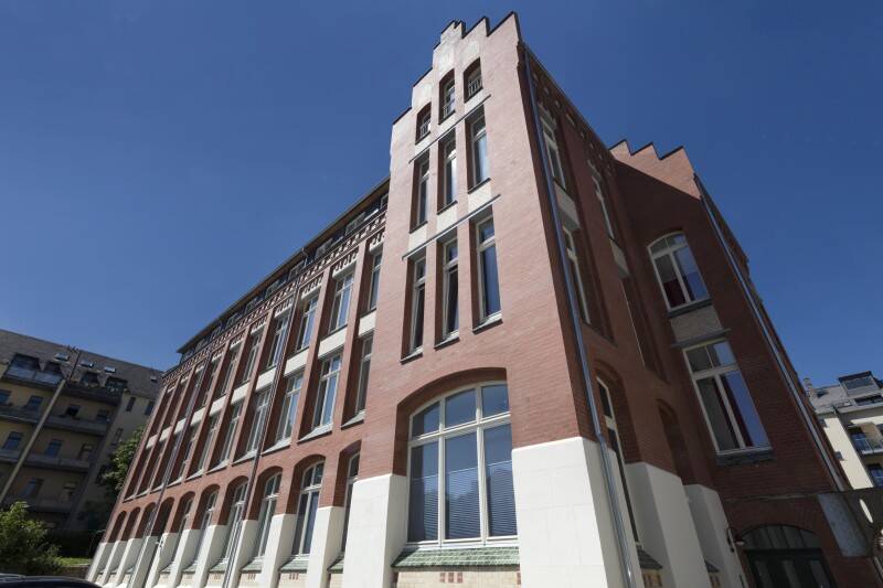 Traumwohnung im denkmalgeschützten Hofgebäude am Kaßberg mit Gartenanteil! – Chemnitz – Vorschaubild 2