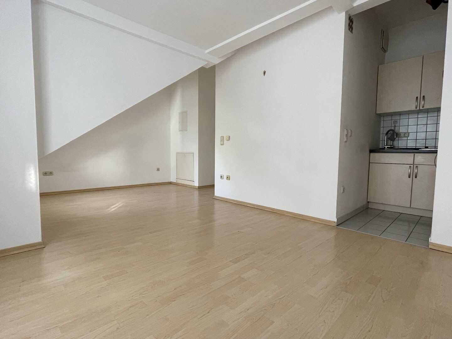 1 ZKB 24 qm *Balkon*Fußbodenheizung*EBK*TG* – Ingolstadt – Vorschaubild 4