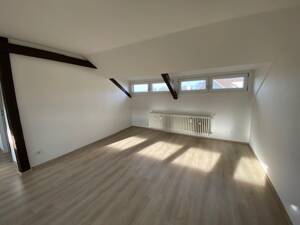 Frisch renovierte Dachgeschosswohnung – 47166 Duisburg – Vorschaubild 8