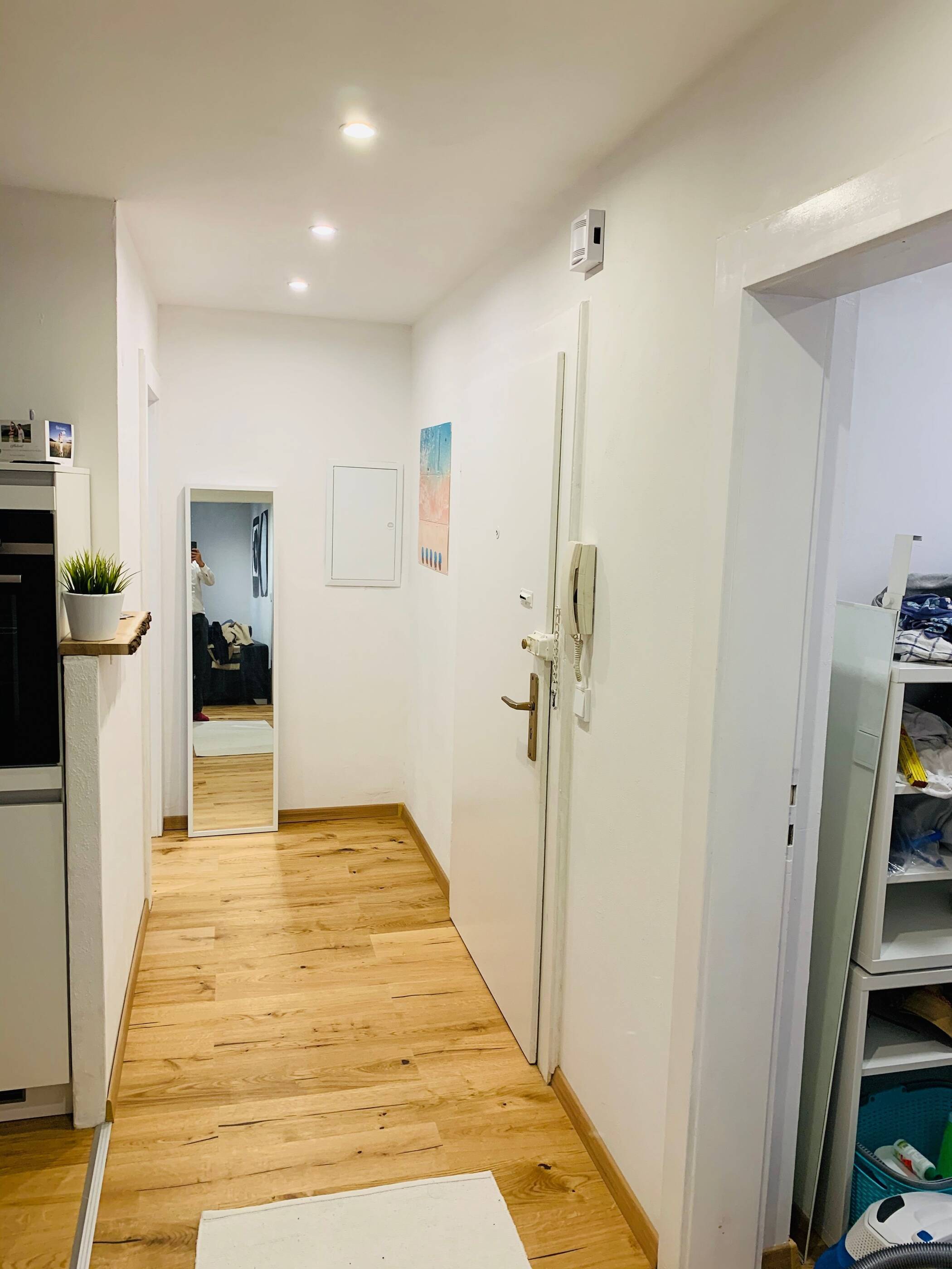 Modern und stilvoll eingerichtetes Apartment in Nürnberg direkt neben der Burg – Nürnberg – Vorschaubild 3