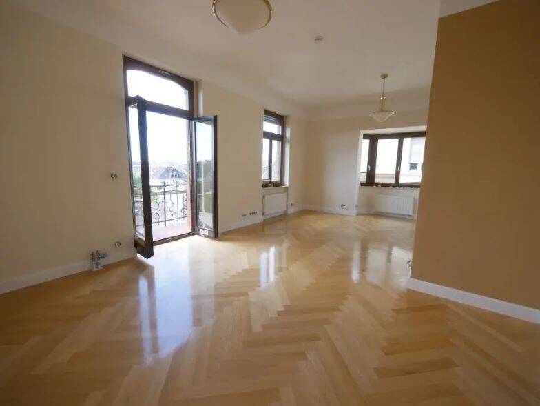 Wiesbaden-Nordost - Stilaltbau, Fernblick aus den Erkern – Wiesbaden – Vorschaubild 3