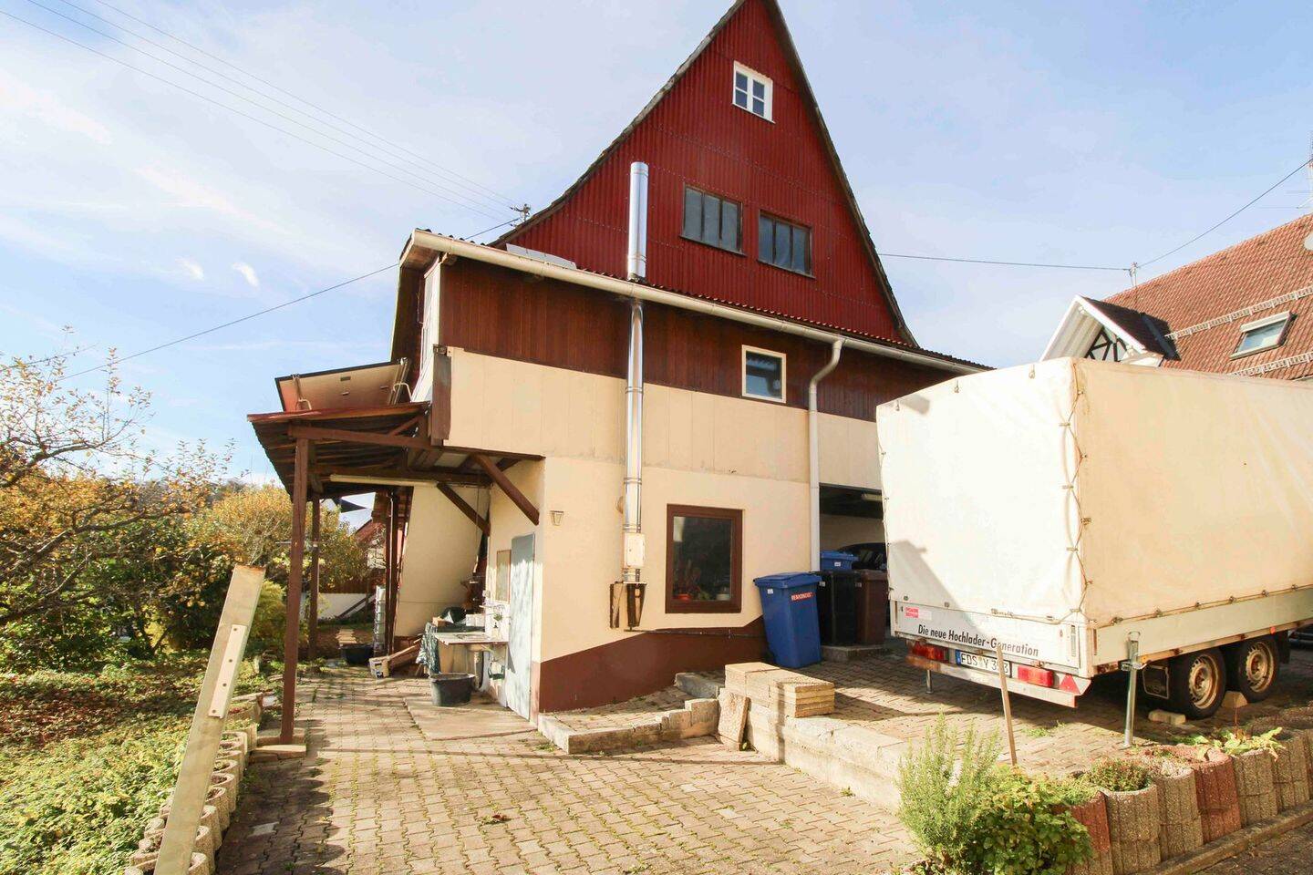 Wohnhaus (2-3 Wohneinheiten) mit großer Scheune (Ausbaupotential) und kleinem Garten – Horb am Neckar – Vorschaubild 2