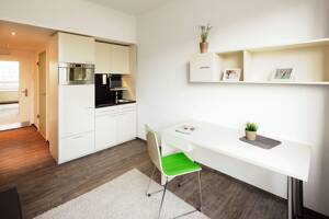 Möbliertes all inclusive Apartment zentral in Frankfurt Riedberg | Comfort Studio – 60438 Frankfurt am Main – Vorschaubild 1