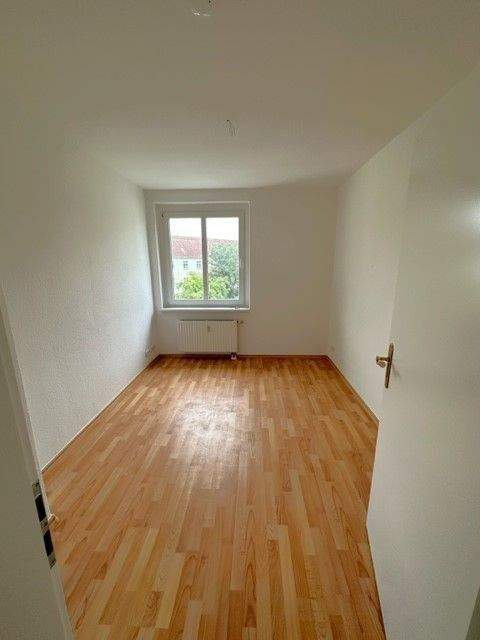 Wohnen in großer Maisonette-Wohnung mit Balkon. – Magdeburg – Vorschaubild 8