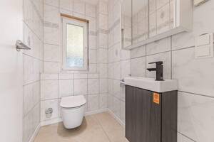 Genießen Sie den kommenden Sommer in Ihrem neuen Haus mit Pool in ruhiger Lage! – 81739 München – Vorschaubild 7
