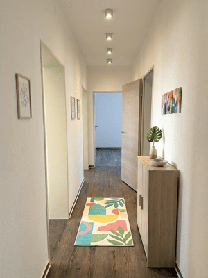 Einziehen ohne Renovieren: 4 Zimmer, Balkon und Garage in Bergisch-Neukirchen – 51381 Leverkusen – Vorschaubild 8