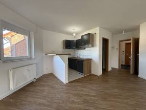 Große und helle 1-Zimmer-Wohnung im 2. Obergeschoss, mit Küchenzeile, Balkon & Stellplatz – 33102 Paderborn – Vorschaubild 6