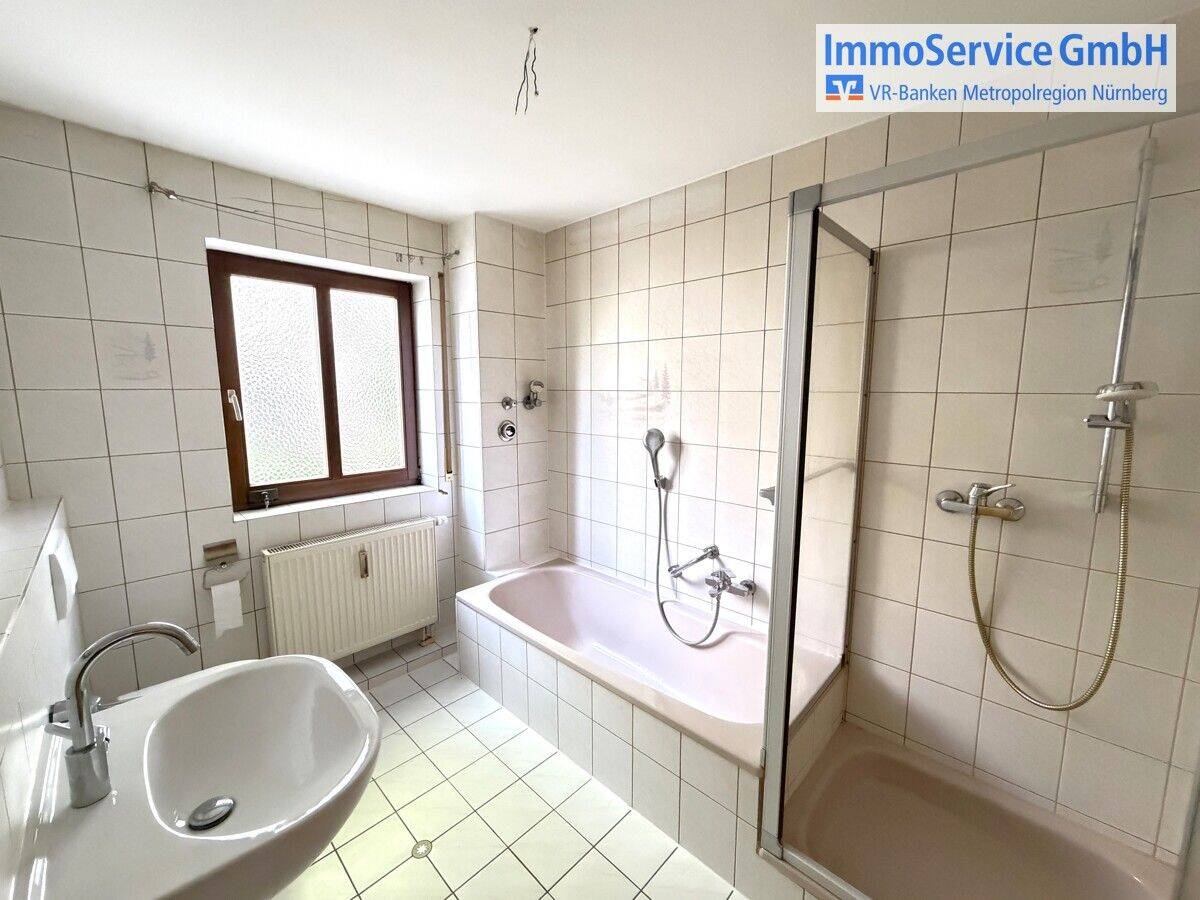 Ruhig gelegene 3-Zimmer-Eigentumswohnung mit Terrasse und Duplex-Stellplatz. – Nürnberg – Vorschaubild 6