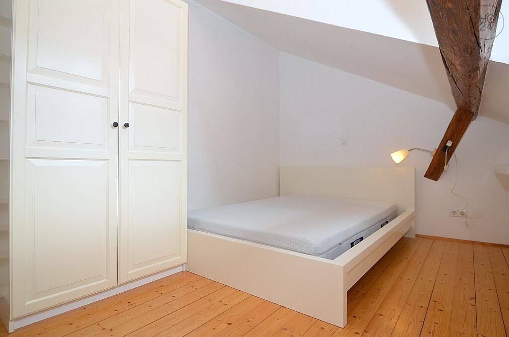 Kleines, möbliertes 2,5-Zimmer-Haus mit WLAN und Terrasse in zentraler Lage in Erlangen Altstadt – Erlangen – Vorschaubild 2