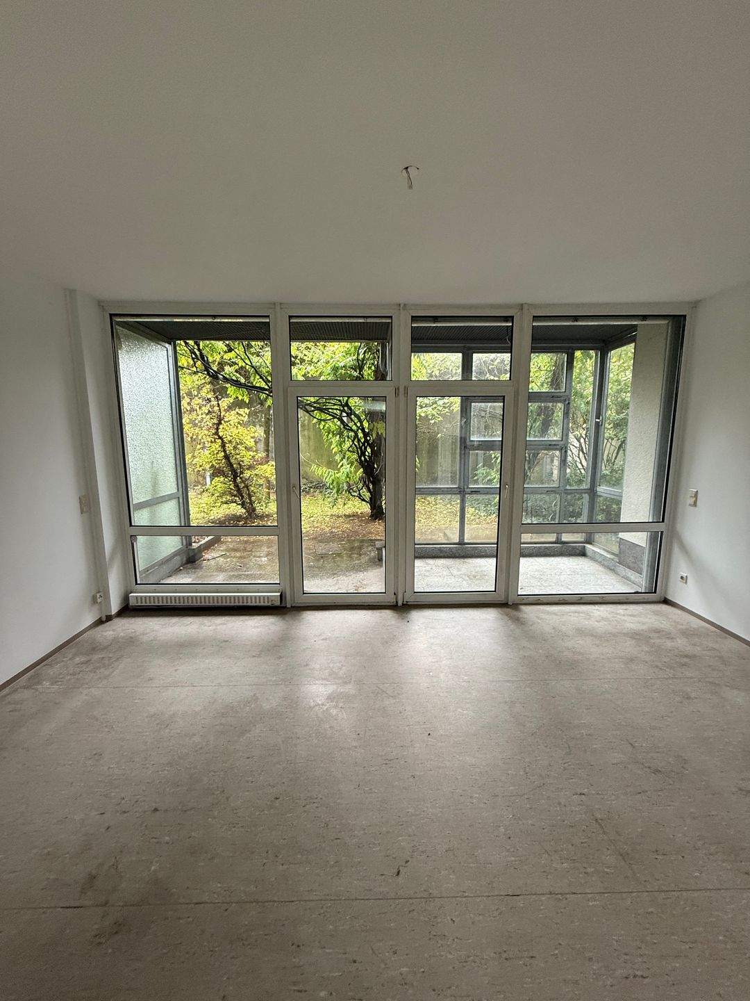 modern geschnittene 1 - Zimmerwohnung - bitte unbedingt beigefügten Bewerbungsbogen ausfüllen