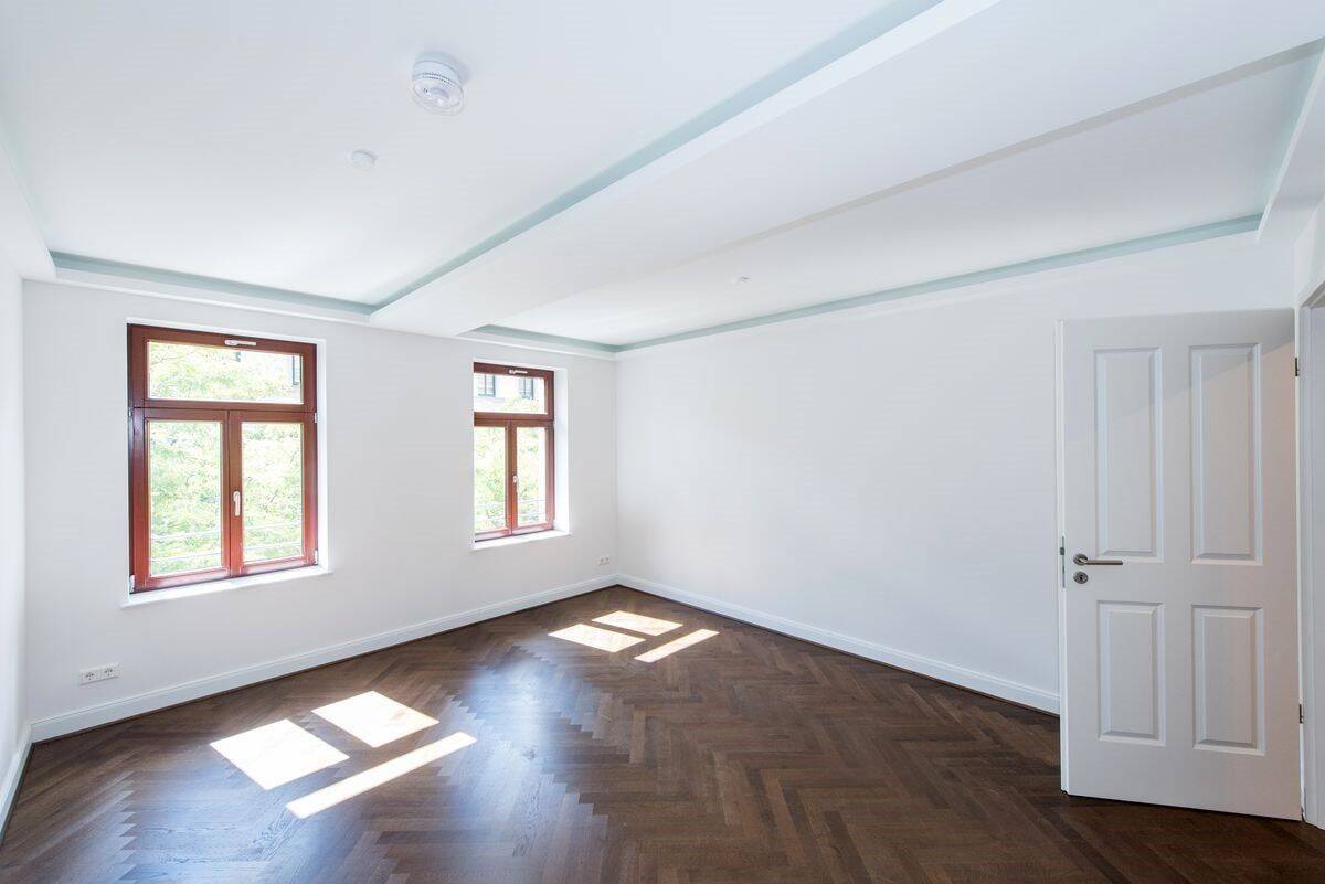 Genial! + Balkon + Lift + dunkles Parkett + Fußbodenheizung + Wanne & Dusche + Übernahme EBK mgl. – Leipzig – Vorschaubild 7