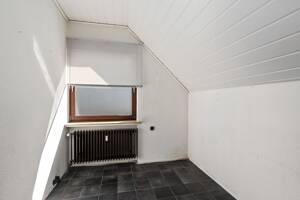 Charmantes Zweifamilienhaus mit Entwicklungspotenzial - ideal für Eigennutzer und Kapitalanleger – 28309 Bremen – Vorschaubild 4