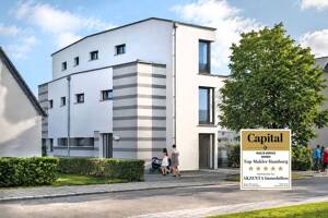 Neubau Doppelhaus mit 2 Wohneinheiten in gesuchter Lage - auf Wunsch mit Pool! – 21033 Hamburg – Vorschaubild 2