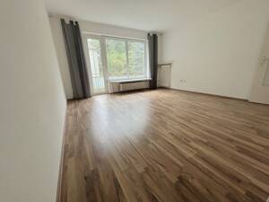 1-Zimmer-Wohnung mit Balkon in Randlage des Vorderen Westens (Nähe Kölnische Straße, Querallee und "Tannenwäldchen") – 34119 Kassel – Vorschaubild 2