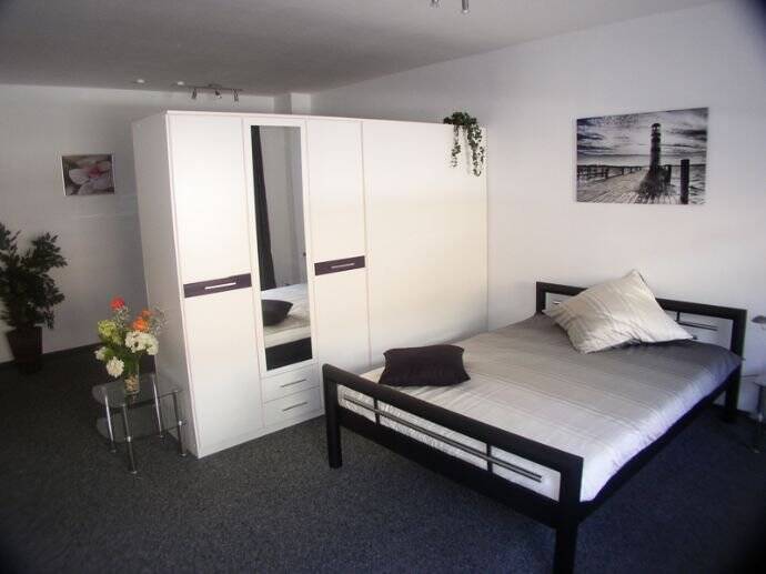 Schöne möblierte Appartements für eine oder mehrere Personen / Internet + Satelliten-TV + Festnetztelefon – Mönchengladbach – Vorschaubild 5