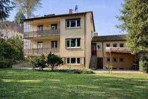 Heilbronn-Ost · 3-Familienhaus · begehrte Wohnlage · großes, uneinsehbarer Garten · Ausbaupotenzial – 74074 Heilbronn – Vorschaubild 4