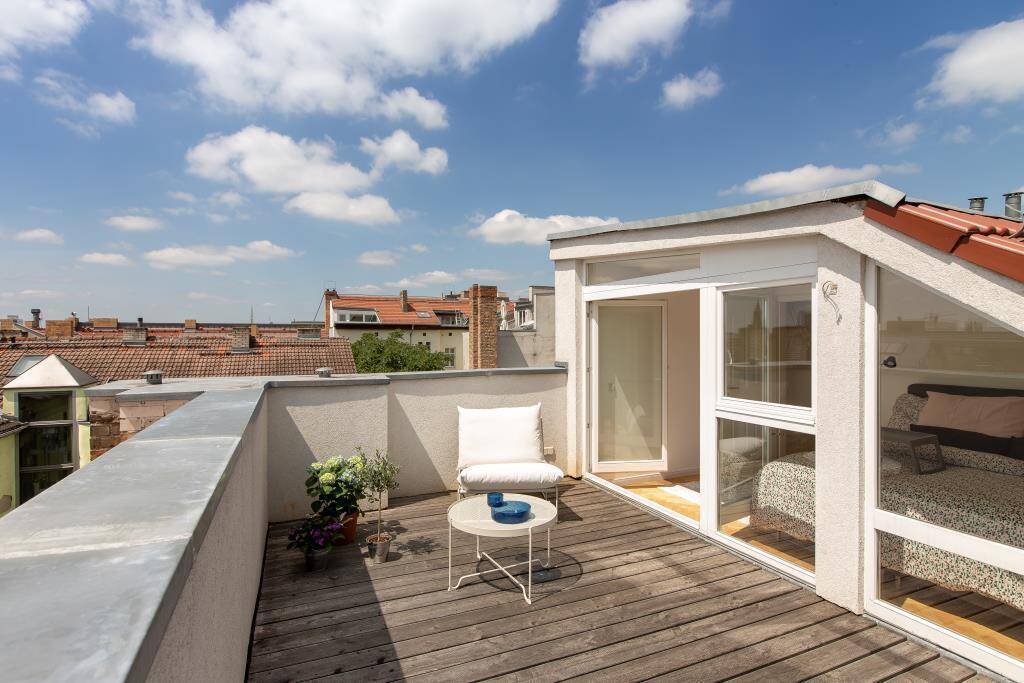 Traumhaftes Penthouse mit 2 Terrassen und Blick auf den Fernsehturm in Mitte – Berlin – Bild 1 von 9