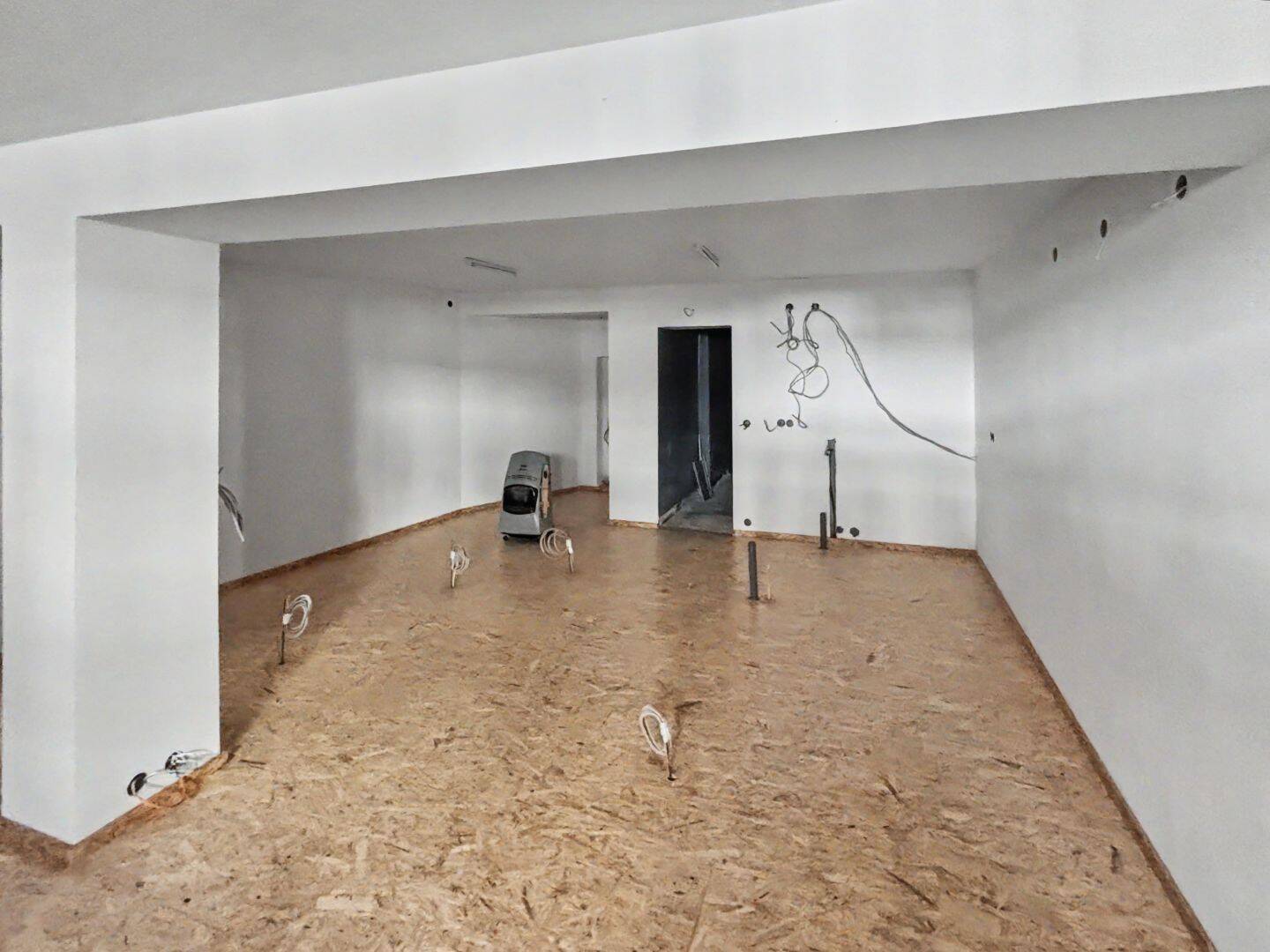 Vermietetes Wohn- und Geschäftshaus mit Laden + 8 Apartments in der Altstadt in Nürnberg – Nürnberg – Vorschaubild 2