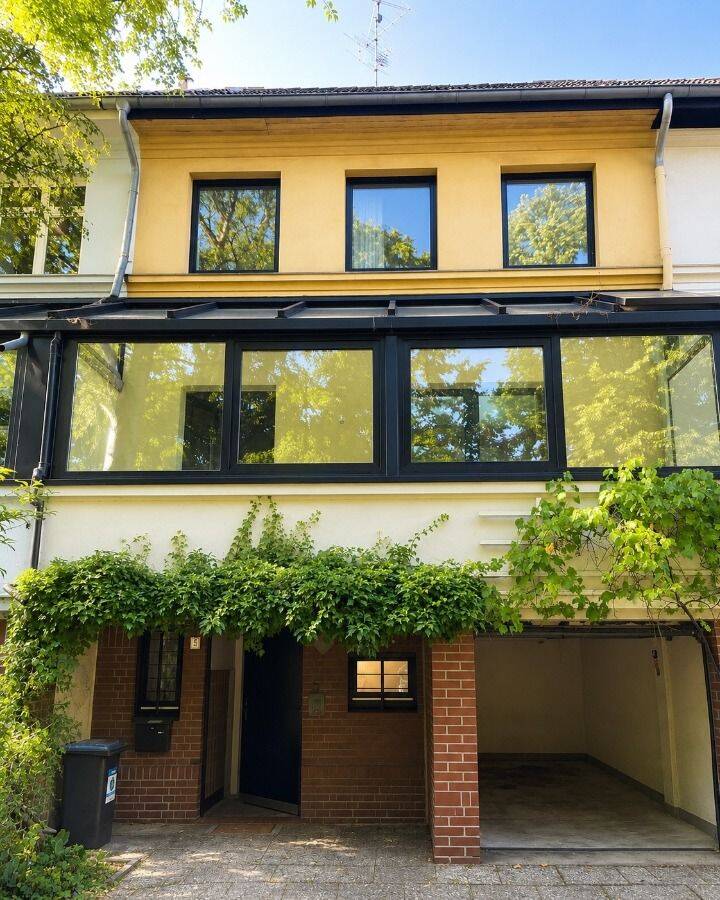 Chakteristisches Reihenmittelhaus mit individuellem Gestaltungspotenzial