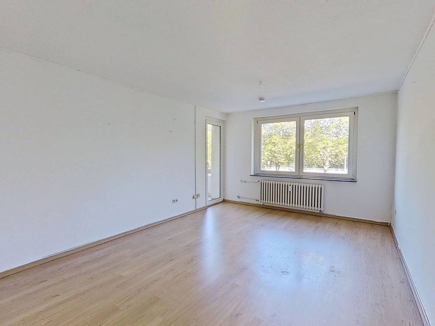 Helle 2-Zimmer-Wohnung mit BALKON und viel Komfort