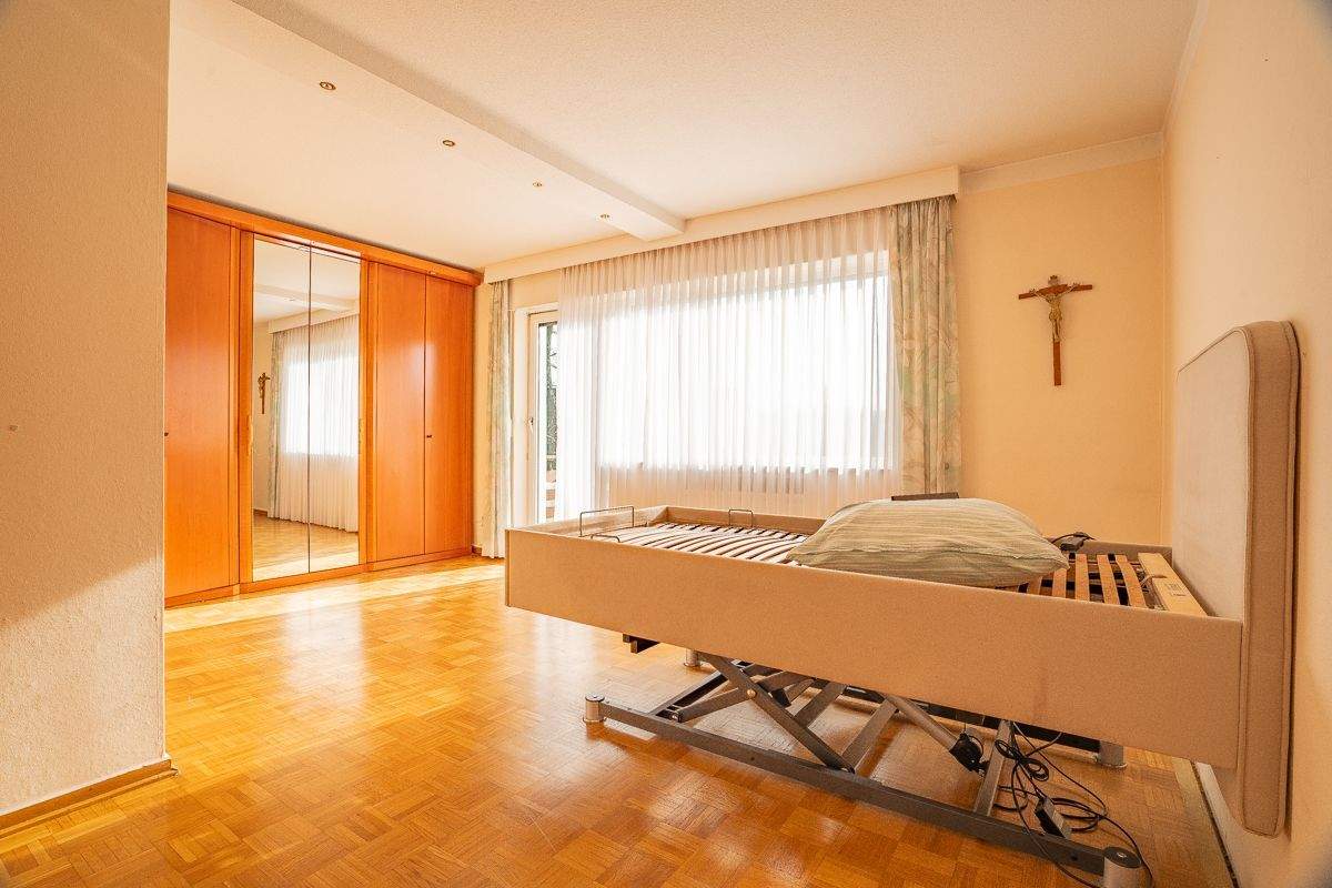 Charmante Doppelhaushälfte mit Garten, Balkon und viel Potenzial! – Bielefeld – Vorschaubild 7