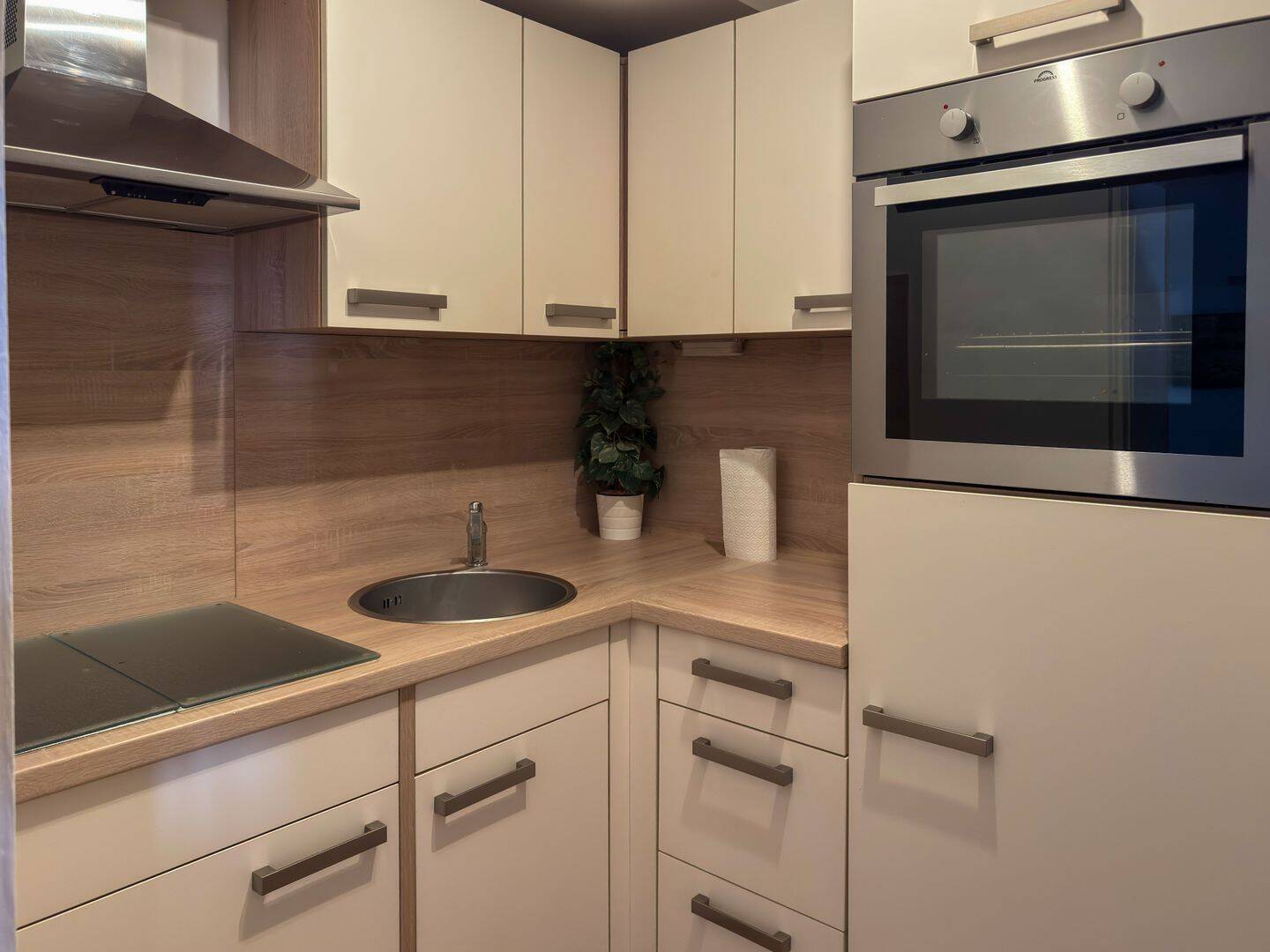 Charmante 2-Zimmer-Altstadtwohnung in denkmalgeschütztem Wohnhaus – Burghausen – Vorschaubild 6