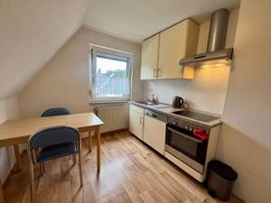Vielseitiges Ein- oder Zweifamilienhaus in Bümmerstede mit Terrasse, Garage und attraktivem Grundstück – 26133 Oldenburg – Vorschaubild 9