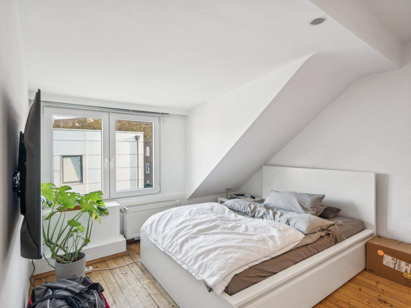 Aachen: Solide Kapitalanlage mit 5 Wohneinheiten und Werkstatt in absoluter Top Lage von Aachen – Aachen – Vorschaubild 5