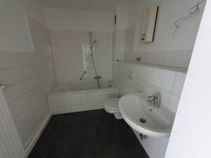 Familienfreundliche 3- Zimmer-Wohnung mit Balkon! – 45277 Essen – Vorschaubild 5
