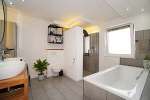 Sanierte Erdgeschosswohnung mit Terrasse, Garten & Garage in Bielefeld Quelle – 33649 Bielefeld – Vorschaubild 8