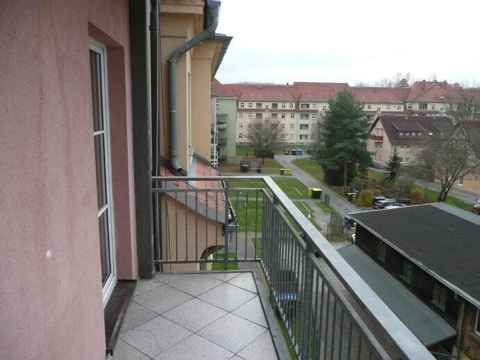 NEU! GROSSE 3 RAUM WOHNUNG MIT 2 BALKONEN