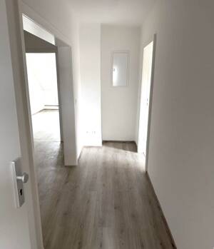 Wohntraum ohne Renovierungsstress / Beautifully renovated no work needed – 58089 Hagen – Vorschaubild 3